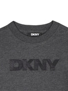 T-shirt per bambino Dkny Kids grigia con design con logo a contrasto - Rubino Kids