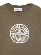 T-shirt per bambino Stone Island Junior verde con caratteristico logo sul davanti - Rubino Kids