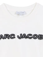 T-shirt per bambino The Marc Jacobs Kids bianco con logo sul davanti - Rubino Kids