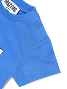T-shirt per neonati Moschino Kids blu con logo sul davanti - Rubino Kids